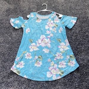 Medium floral cold shoulder top